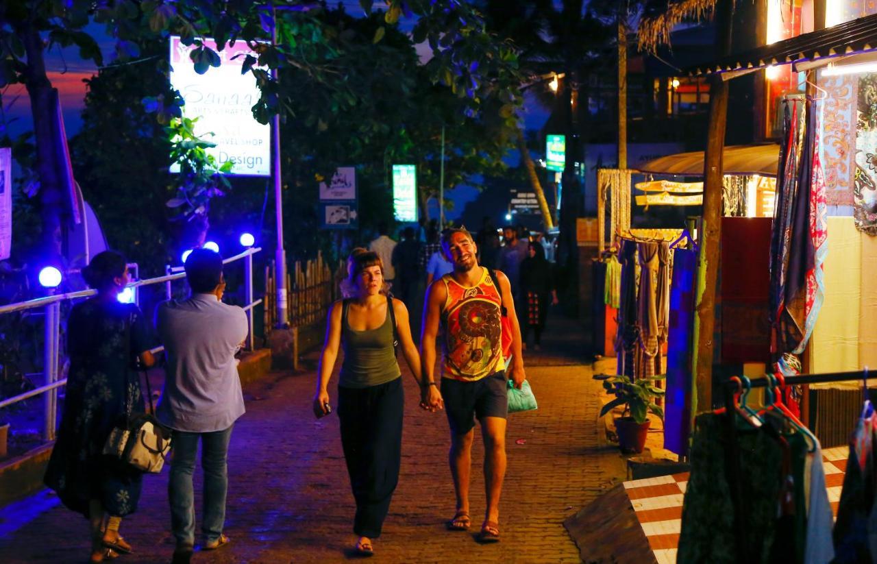 La Exotica Hotel Varkala Exterior photo